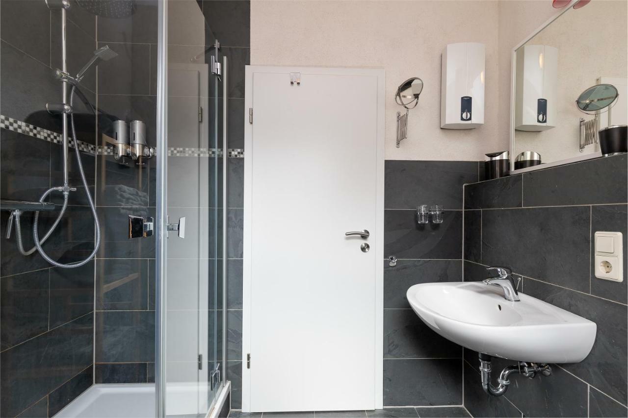 Haus Alte Rebe & Weisse Traube Apartman Cochem Kültér fotó